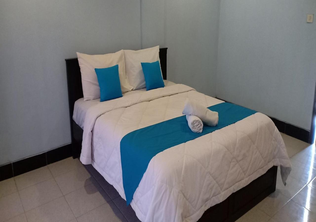 Ridho Malik Hotel Bumbang Exterior foto